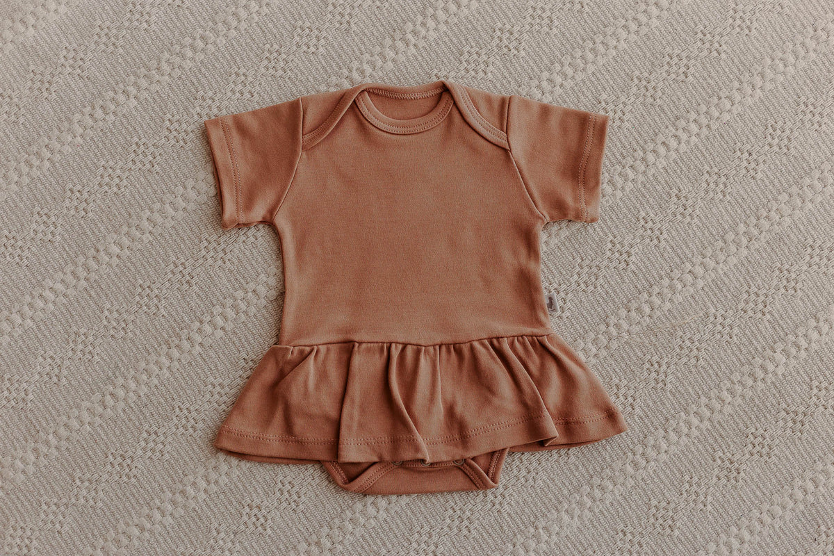 Body Vestido Manga Curta Cacau Algodão Egípcio