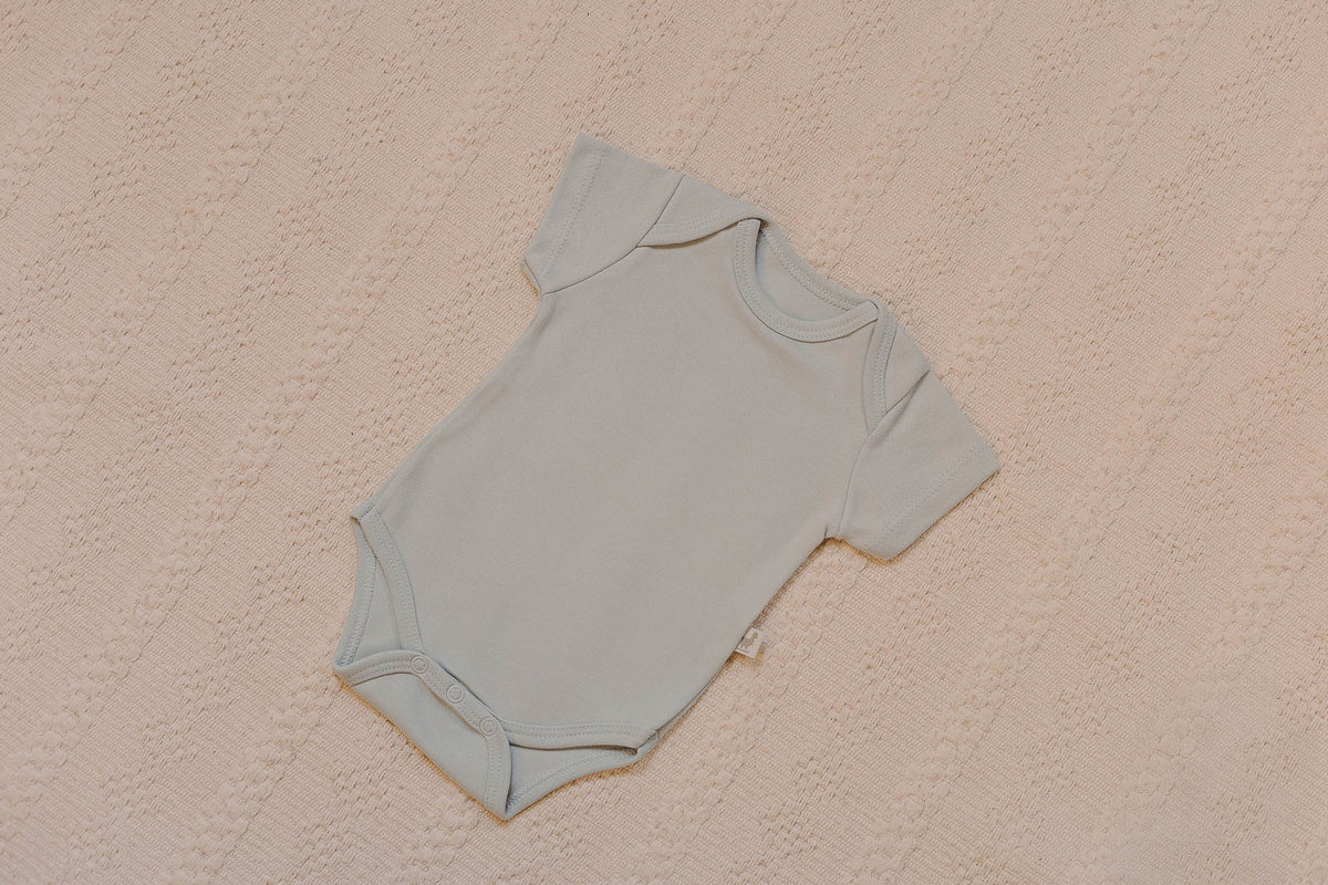 Body Basic Manga Curta Azul Bebê Algodão Egípcio