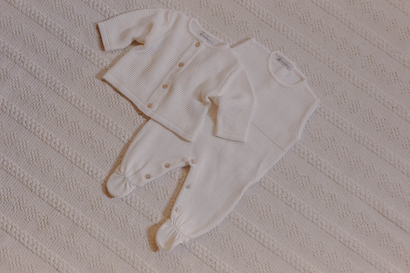 Macacão Tricot com Casaco Branco