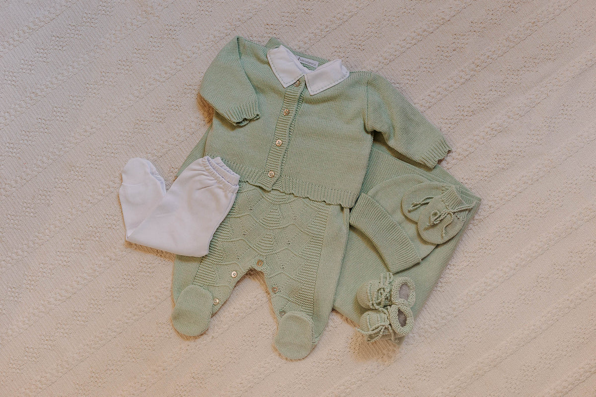 Saída de Maternidade Verde