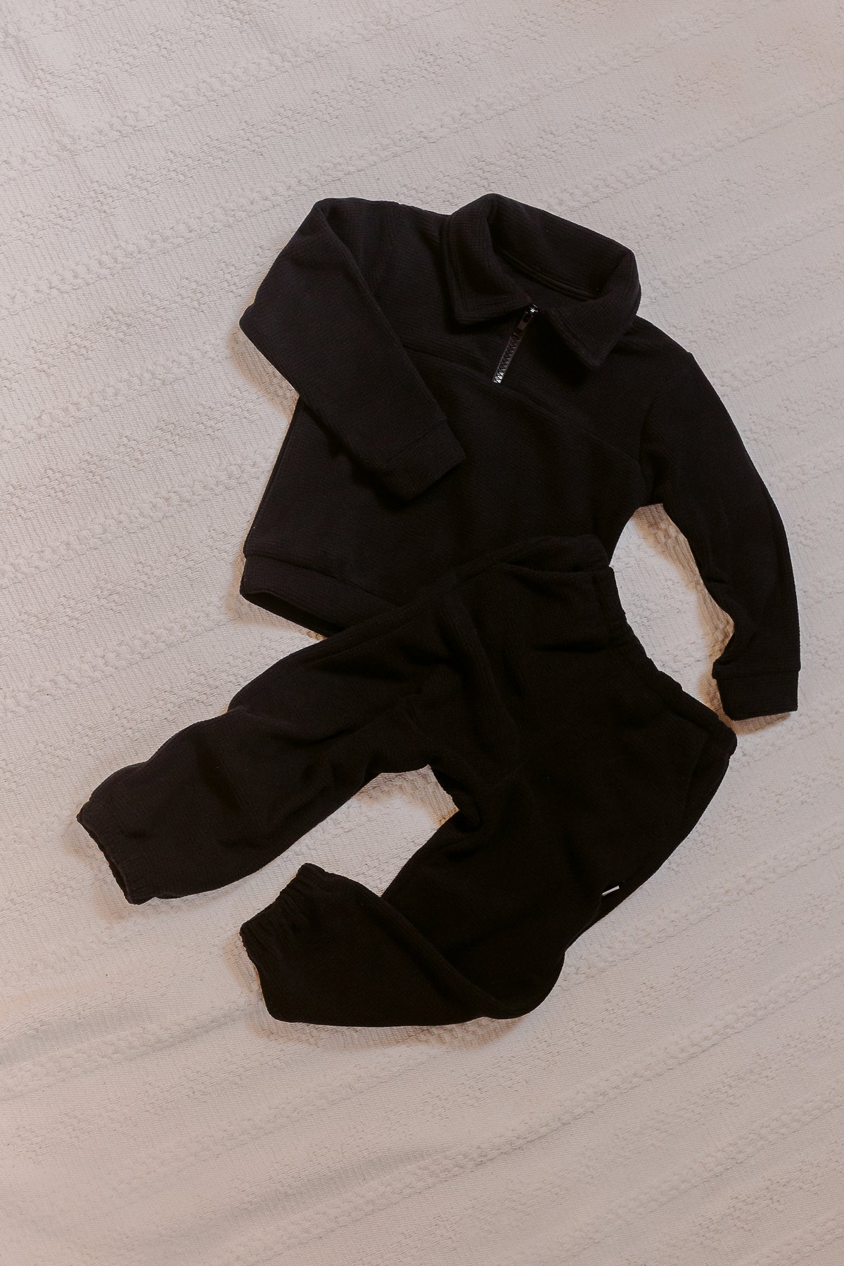 Conjunto Blusão e Calça Micro Soft Jacquard Preto