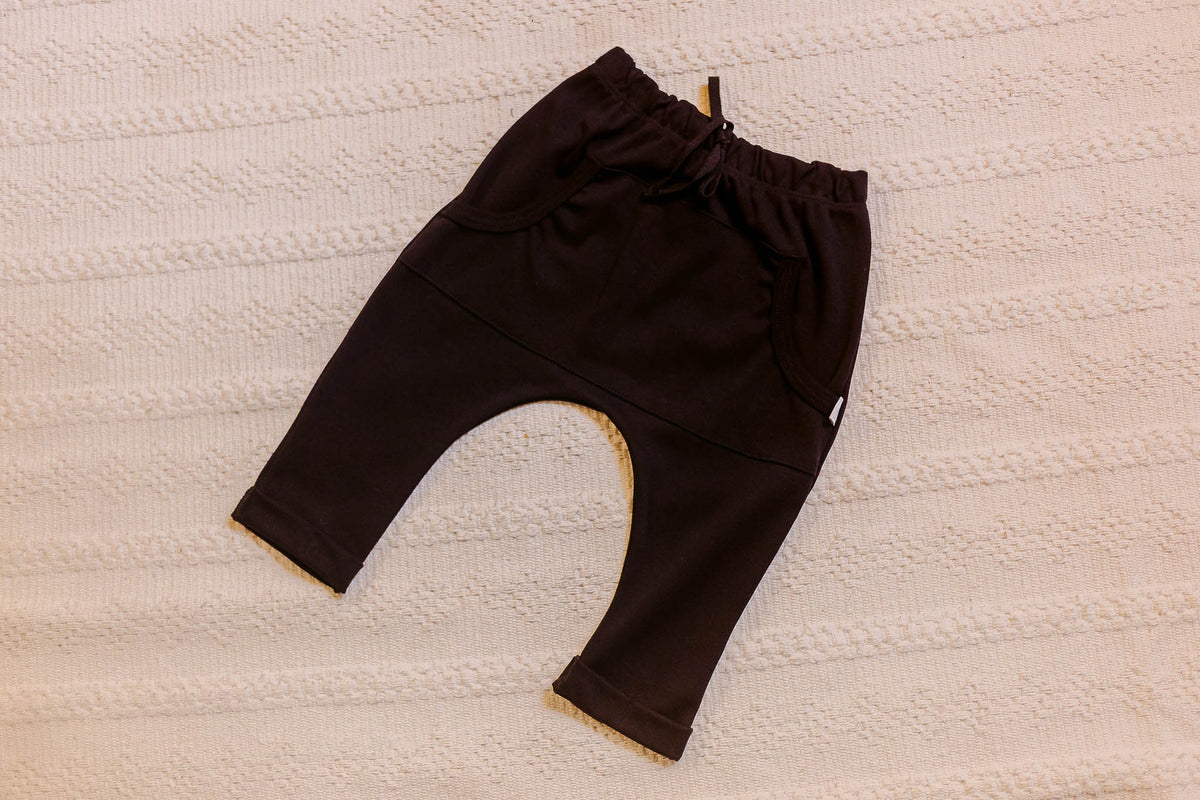 Calça Saruel Bolso Preto Algodão Egípcio