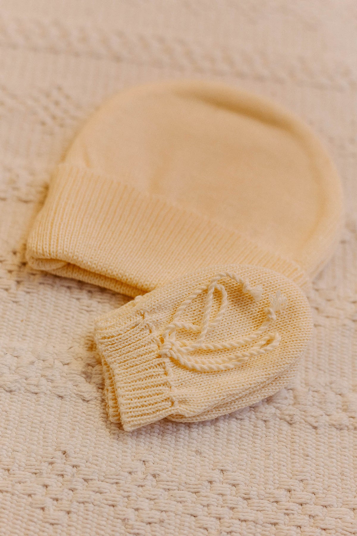 Luva e Touca Amarelo Tricot